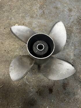 0176579 Brp Evinrude Johnson 4 Blade Ss Propeller 14.25 Inch X 19p Renegade Offshore 14 1/4 Prop
