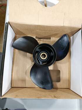 58100-95530-019 Captain Outboard Propeller 13 X 21 Pitch For Suzuki Engine Df50-140hp Aluminum 15 Spline