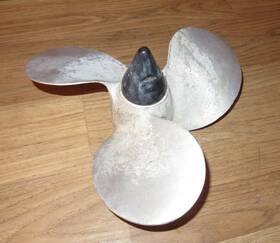 Amc308 Chrysler Force Outboard Propeller 20 25 30 35 40 45 50 55 60hp 14 Splines And Pin