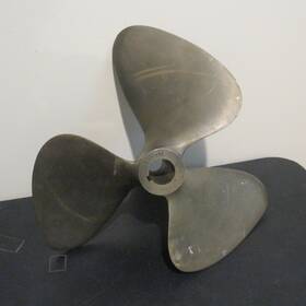 13x14l Dymex Brass Boat Propeller. Mr Minus By Dymex. 13x14l. 1 1/8 Inch
