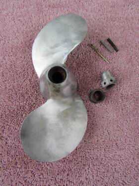 21265 Elgin Antique Outboard Motor Propeller 1947-52 3.5hp 5hp Hardware And Hub
