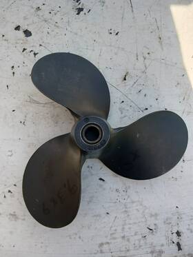 389390 Evinrude Johnson/evinrude 18hp To 25hp Stainless Steel Prop 9.3x9 Part#