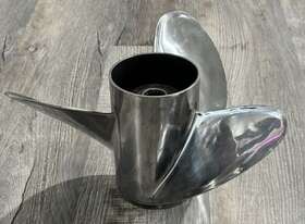 395755 Evinrude 24 Pitch 14 1/2 X 3 Blade Stainless Steel Boat Prop
