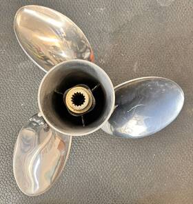 763996 Evinrude Johnson Brp Propeller Stainless 14 7/8 X 22 Like New With Hub Kit