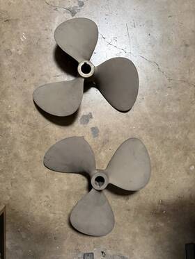 P931 Fj Propeller 2 Inch Shaft Propellers Lot Of Removed From A 40ft Tiara