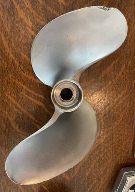 Ca57-10p Gator Tail Boat Propeller 2 Blade Damaged For Repair