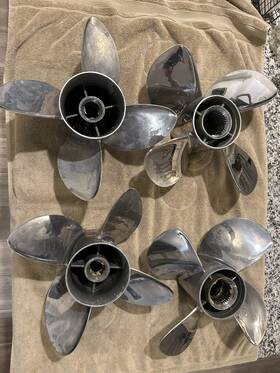 81-t24l4ds-87-h24r4cs Hill Marine Signature Four By 4 Bravo 3 Props 24p - One Set
