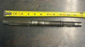 41161-2v5-010 Honda 41161-zw5-010 Us31g Propeller Shaft .002 Run Out Used