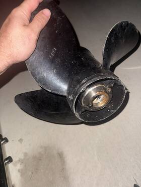 58134-zw1-015ah Honda Marine Oem Propeller 4 Blade 13 Inch Diameter X 15 Pitch Standard Rotation