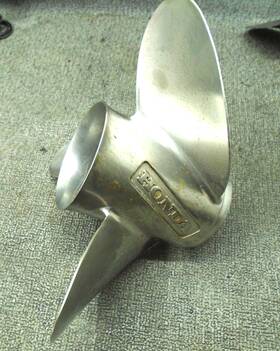 58233-zy3-a21h Honda Stainless Steel Propeller Right Hand Rot 3 Blade Prop