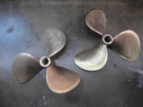 N0311225 Hung Shen Ep-3b 28ep3br Bronze 28 Inch X 24 Efficiency Propeller Paired Set