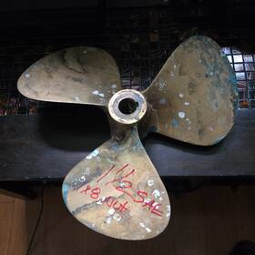 Xc32234 Hung Shen Propeller Co 17x11 R-hand Bronze Fits 1.5 Inch Sae Shaft. Good Condition