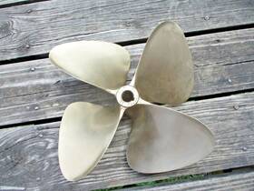 7261 Johnson Omc Brass Prop Boat Motor Propeller Oj 13 Cup 16p 4 Blade
