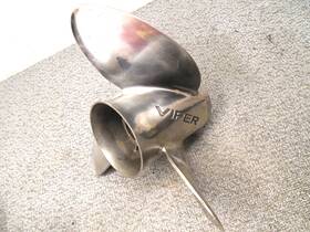 763422 Johnson Evinrude Johnson/evinrude Viper Stainless Propeller Right Hand 15 5/8 X 13p