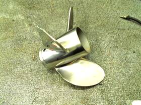763953 Johnson Evinrude Johnson/evinrude Raker Stainless Propeller Right Hand 13 1/2 X 18p