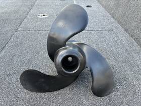 2341160 Kipawa 3 Blade Prop