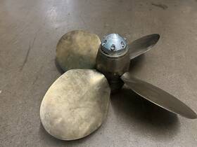 Seo421 Maxprop Max Prop 22 Inch Diameter 1-1/4 Shaft 4 Blade Feathering Classic Easy