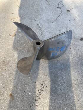 Mercruiser 16.5/28 Cleaver Racing Prop