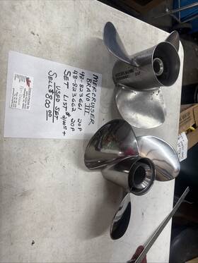 48-823661 Mercruiser 48-823661/662 20 Pitch Bravo 3 Propeller Set