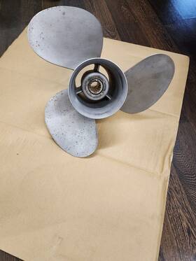 312-c Mercury Westmichigan Ss Propeller For Alpha/bravo Drives Pitch 14 1/2 X 21