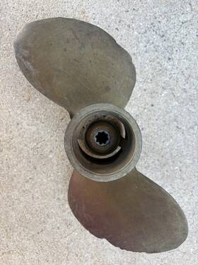 48-34402a Mercury 34402a Vintage 2-blade Bronze 11 Mark 55 Rough Shape