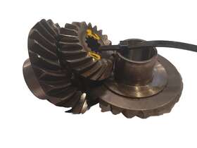 43-61027 Mercury Mercruiser 4361027 Lower Unit Gear Set Drive Forward Reverse