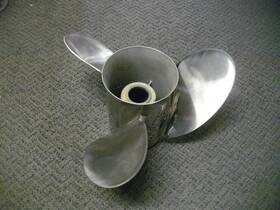 48-13706a45 Mercury Propellers Mirage Plus 14 1/2 Inch X 25 Pitch 3 Blade Rh Ss