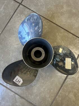 48-16315-17p Mercury Vengeance 14.5x17p Stainless Steel 3 Blade