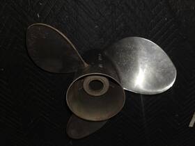 48-16415 Mercury Vengeance Stainless Propeller 14.5 X 17 Lh 3-blade 17p