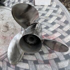 48-16996-440-26p Mercury Quicksilver Laser 2 Stainless Propeller 26 Pitch