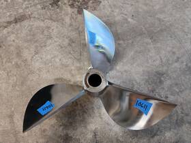 48-19530-32 Mercury 15 Inch X 32p Racing Cleaver Ss Propeller Flo Torq P10611