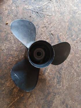 48-74888-21p Mercury 48-74888-21 Mercruiser Propeller 48-74888-21p. 15 Spline. 3 Blade B7