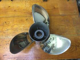 48-824862 Mercury Tempest Plus 21 Pitch Right Hand Propeller