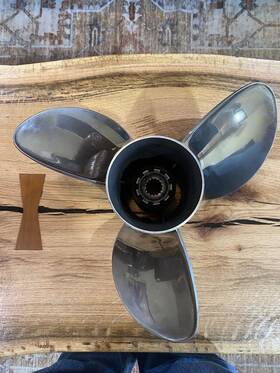 48-82574 Mercury Tempest Plus Prop 26p Rh With Flo Torq Hub