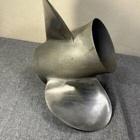 48-88444-23 Mercury 13 1/2 Inch X 23p Ss Propeller Yamaha Honda Suzuki 4.75 Used