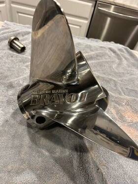 48-8m0090451 Mercury Marine Racing Bravo 1 Prop 4 Blade 20p With Hub And Spline
