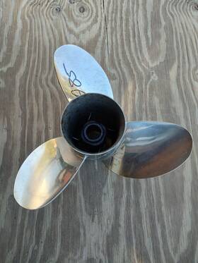 48-8m0108352 Mercury Enertia Eco Xp Propeller 16 X 20.5 Pitch Rh Prop A85
