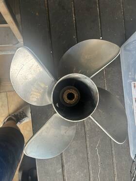48-8m0151324 Mercury 48-8m0127034 Revolution 4 Propeller 14 5/8 X 21 Inch Pitch Lh - New