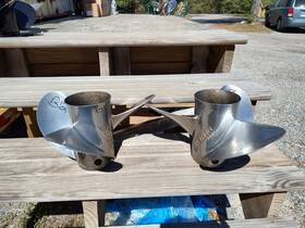 48-8m0151257 Mercury 48-8m0151256 Used Pair Enertia Eco Propellers 16x20 Pitch B12 B13