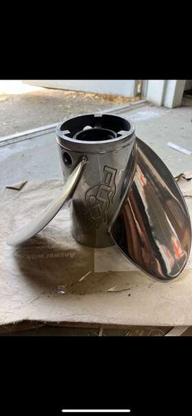 48-8m0151272 Mercury Fury Propeller 3 Blade Ss 14 Dia 24p Rh No Hub