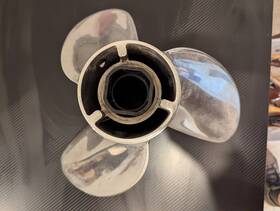 48-8m0151381 Mercury Tempest Plus Propeller 14.6 X 19 Inch Rh With Hub