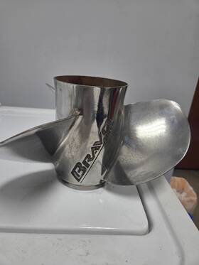 48-8m8022479 Mercury 48-8m8022469 Bravo Iii Boat Rear Propeller 3 Blade Rh 13.5 X 28p Ss