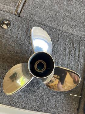 48-8mo151383 Mercury Marine Tempest Plus 22 Pitch Propeller