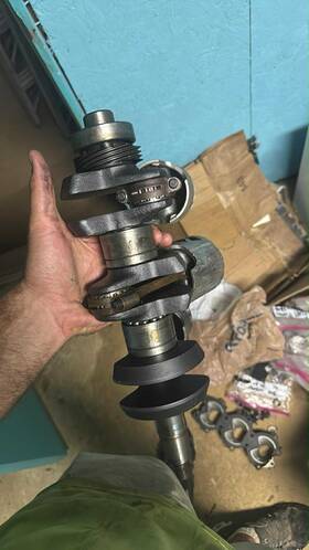 640-9612 Mercury 2 Stroke 60 Crank And Rods. Journals In Good Condition