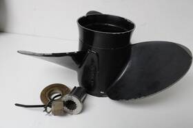 832830a4519p Mercury Propellers Black Max 15 Inch X 19 Pitch 3 Blade Rh Hub Kit