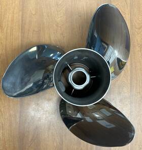 8m0103522 Mercury Q3 Propeller 90 Hp Outboard- 14.2 X 18p Rh - Oem Alpha Bravo