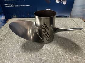 8m0151307 Mercury Outboard Mirage Plus 15 1/4 X 19 Left Hand Propeller P#8m0151307