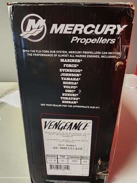 13.75x21rh Mercury 8m0151408 Vengance Prop