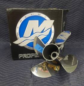 8m0173919 Mercury 8m0173918/8m0173919 Oem Ventera Props Pair Rh And Lh 26 Pitch Used Demo