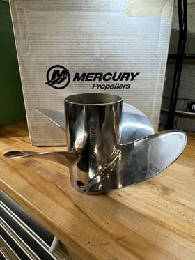 8m0182942 Mercury Revolution X 18p Prop V10 Verado